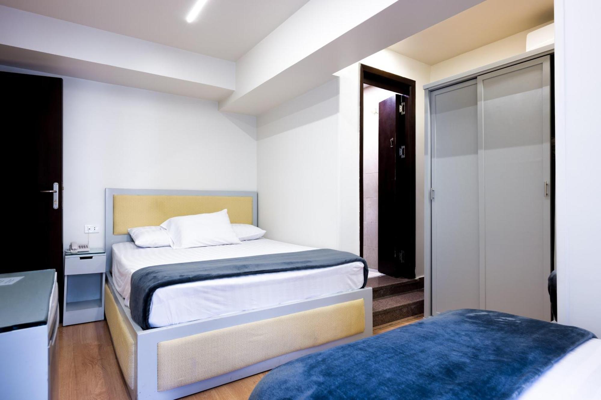 Hotel Ambiance Downtown