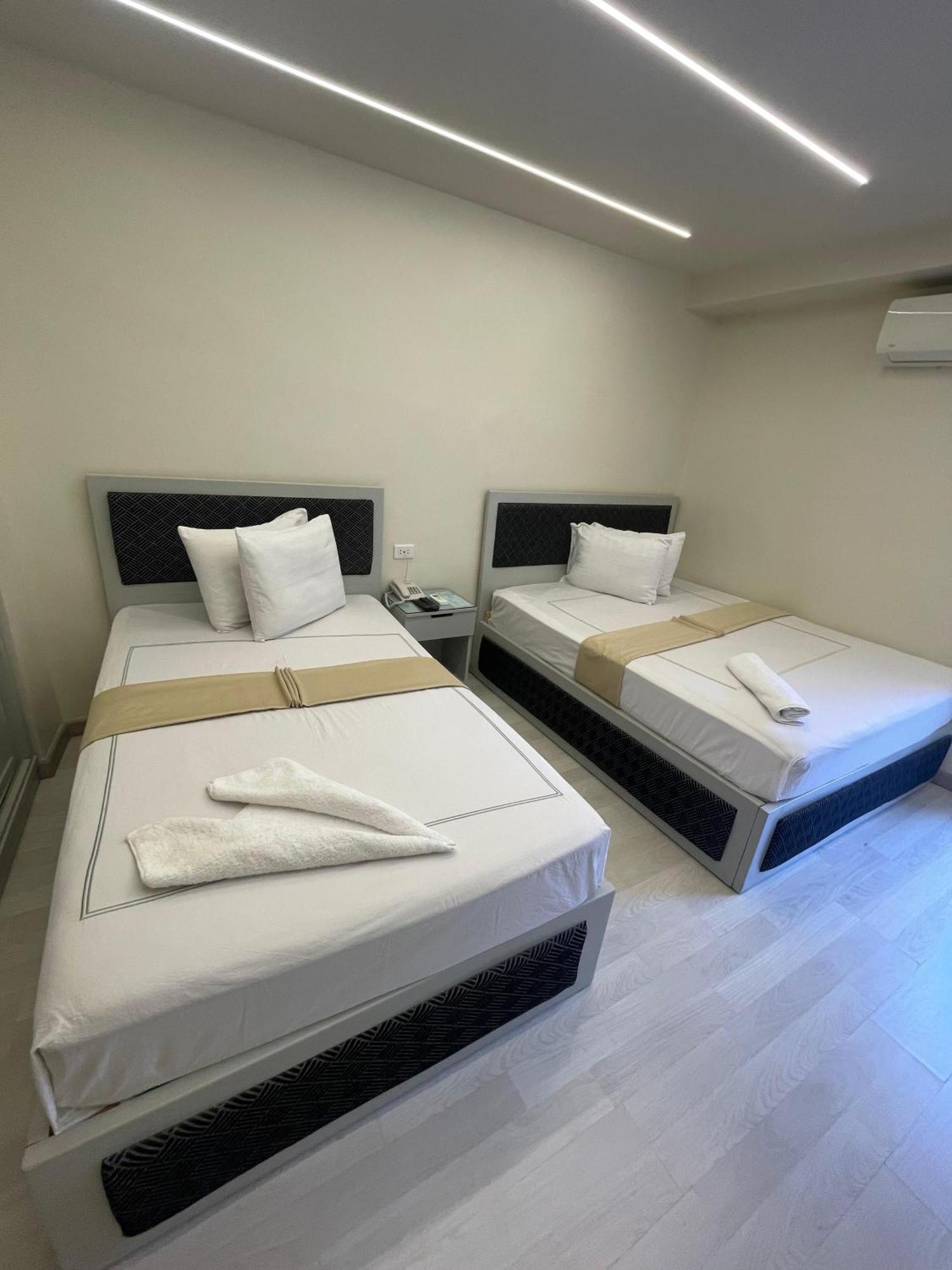 Ambiance Downtown Hotel 2*