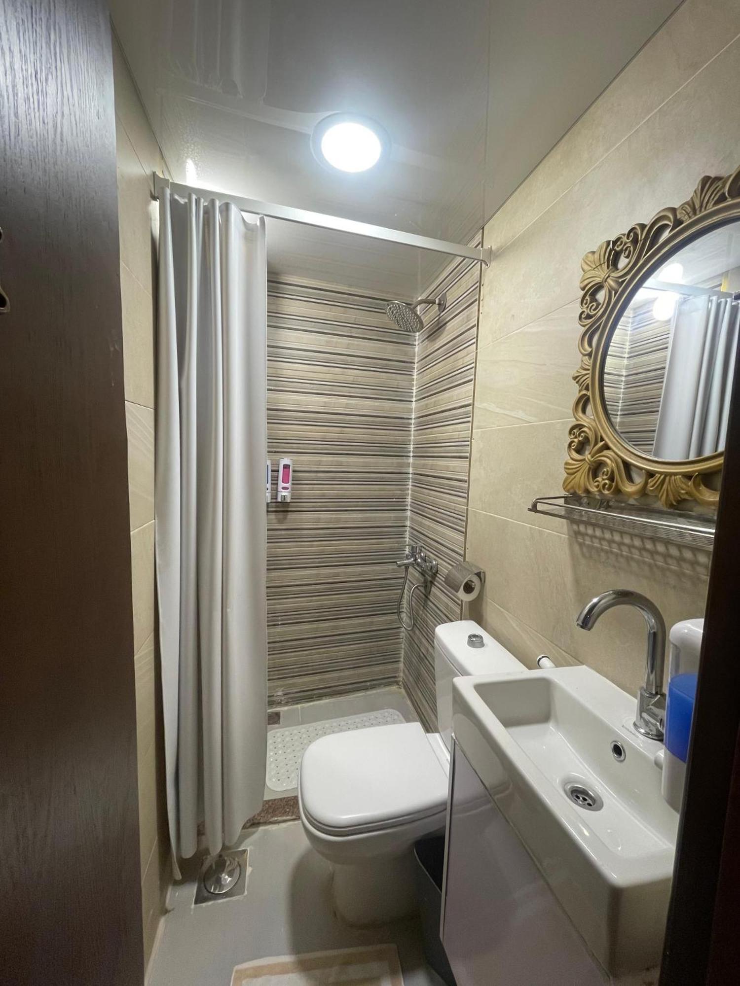 Ambiance Downtown Hotel 2*