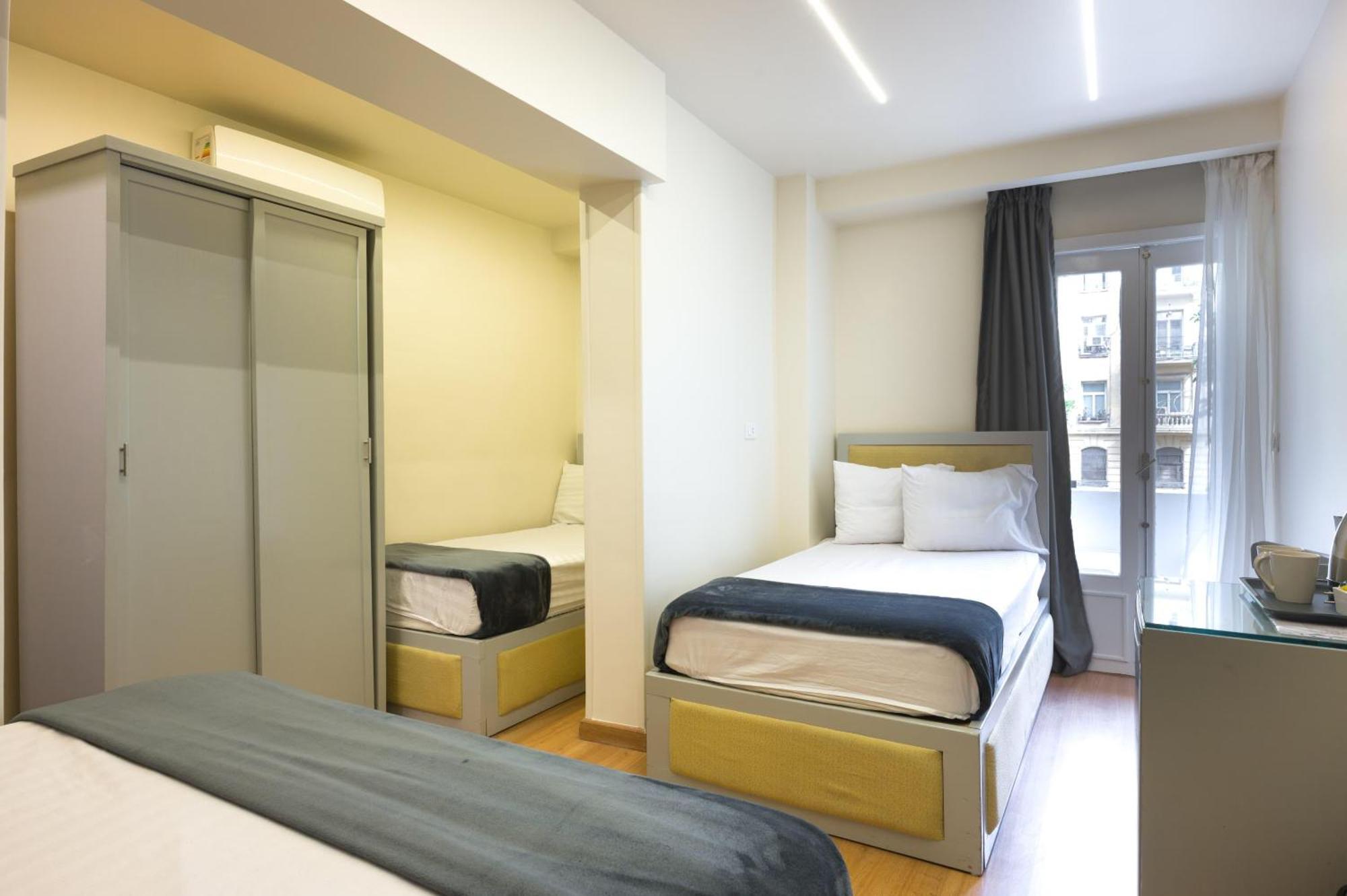 Ambiance Downtown Hotel 2*