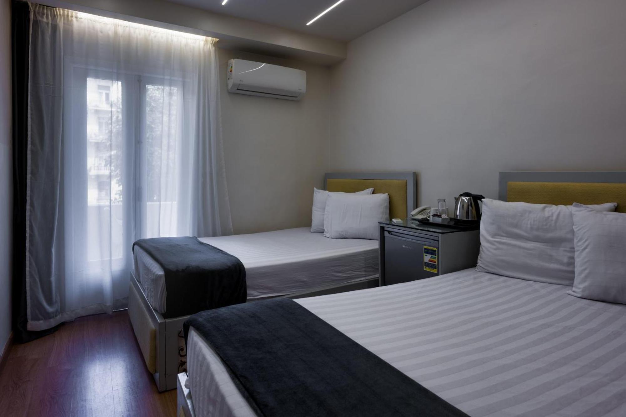 Hotel Ambiance Downtown